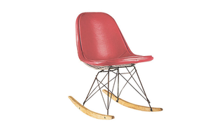 Illustration for article titled 20 Ways to Hack a Classic Eames Side Chair